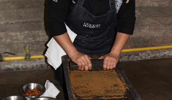 Molienda-en-el-Metate